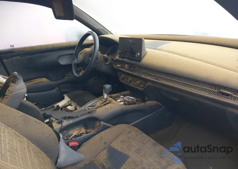 2025 Honda Hr-V Awd Sport z USA, uszkodzony, nr VIN 3CZRZ2H57SM782476